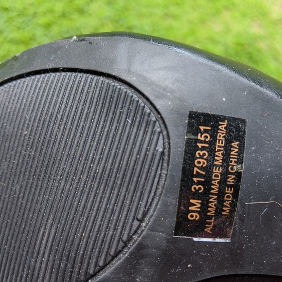 New Heels - Picture 3 of 3